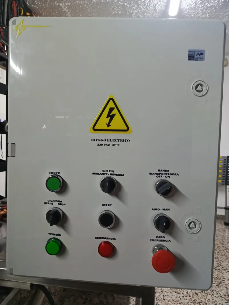 Unidad móvil de bombeo con motor eléctrico y panel de control